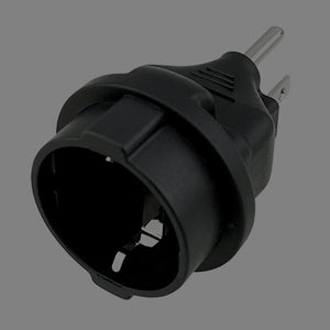 International Plug Adapter 6-15 Plug to Universal Receptacle